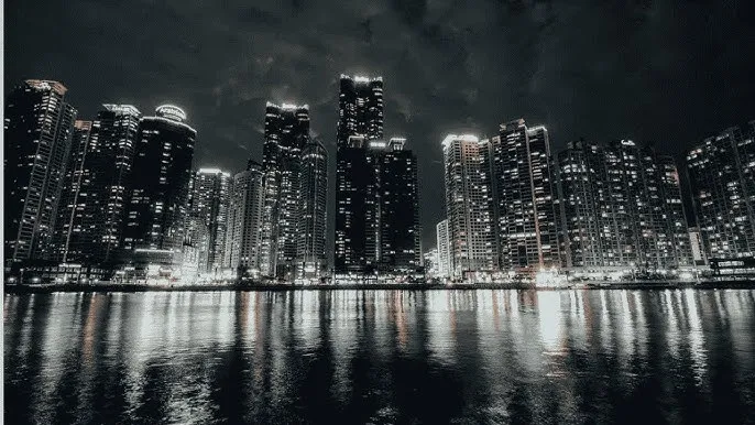 小宝影视 - 城市之光：霓虹背后的人间烟火